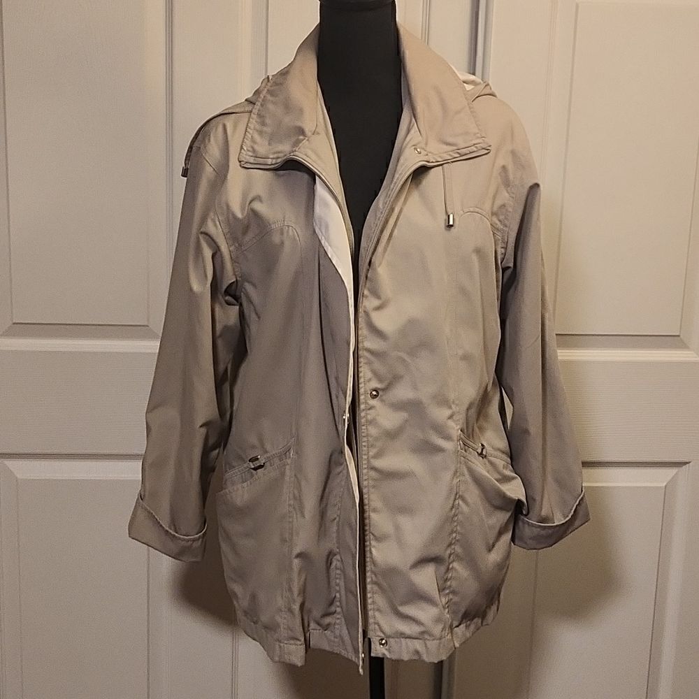 Izzi lined hooded jacket raincoat